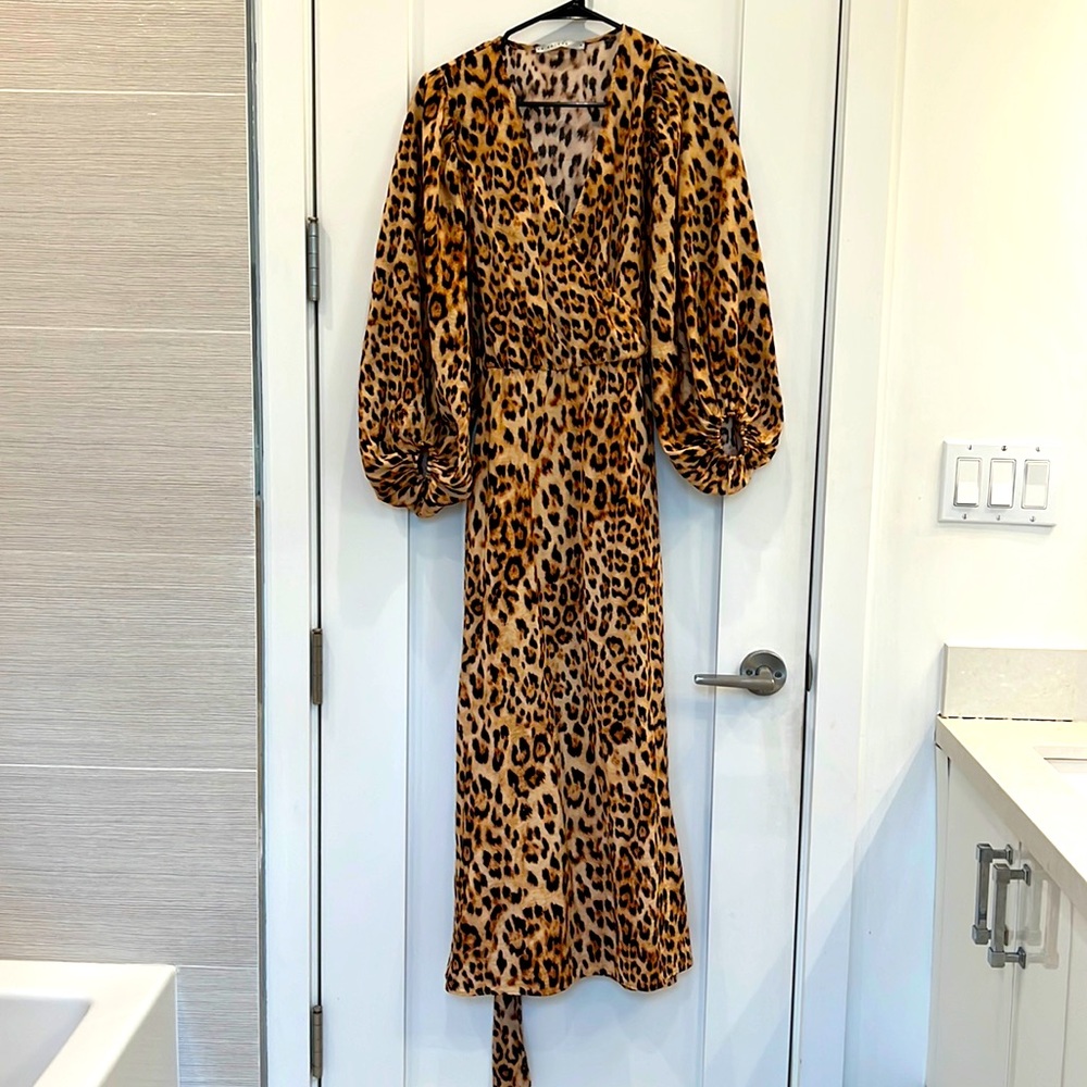Balloon sleeve maxi dress